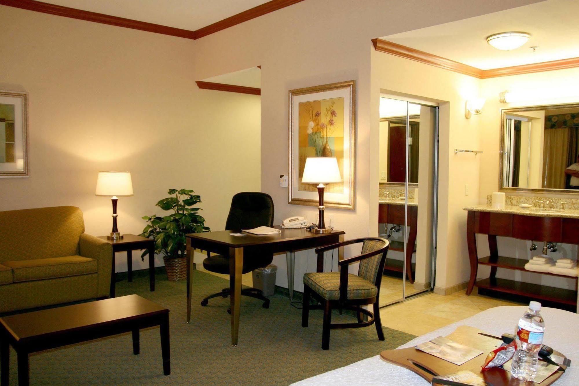 Hampton Inn & Suites Corpus Christi I-37 - Navigation Boulevard Екстериор снимка